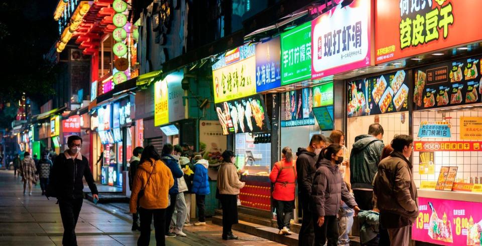中国经济极端化严重！21%的出口增速，1.1%的消费增速_腾讯新闻