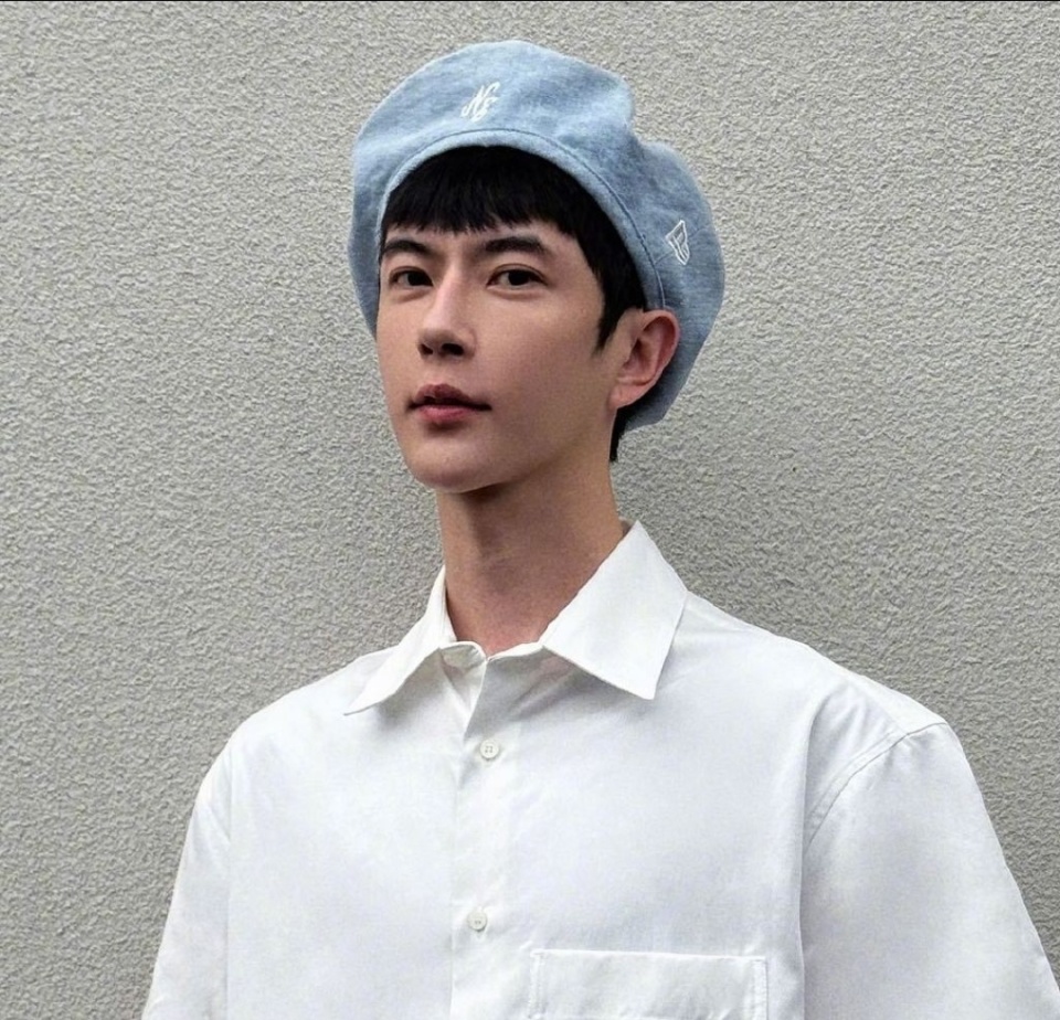 曝演员于朦胧北京坠楼离世!尸体凌晨在楼下被发现,遛狗邻居报警