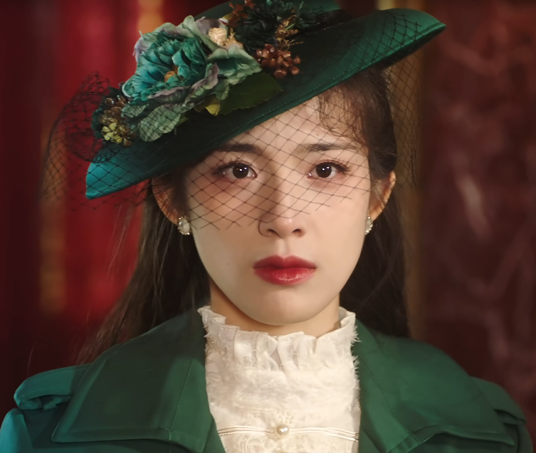 短剧又出黑马了！开播1天夺热度第1，男女主颜值在线演技惊艳_腾讯新闻