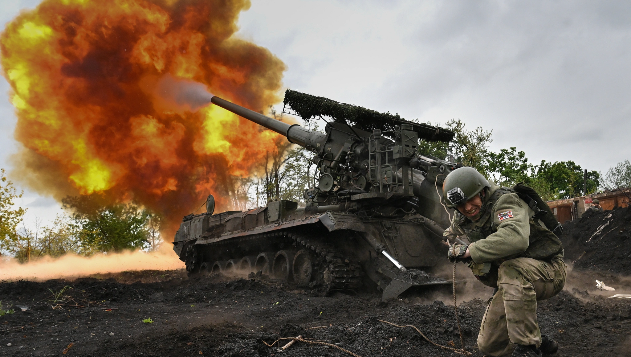 中俄轰炸机抵近阿拉斯加，美加战机紧急起飞，中俄不会是最后一次-腾讯新闻