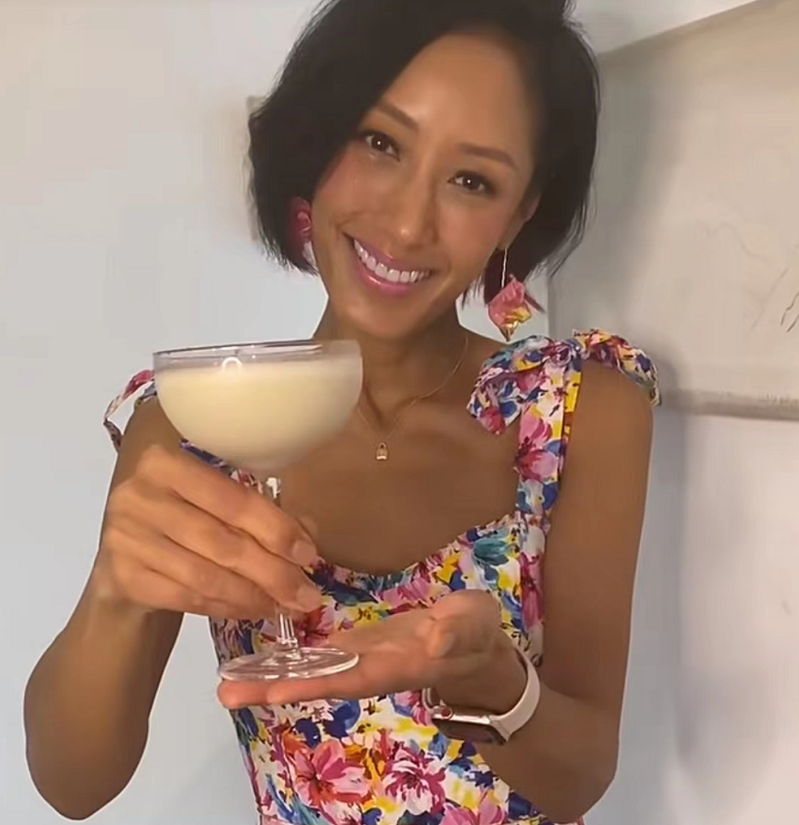 45岁名模蒋怡近照变化大!