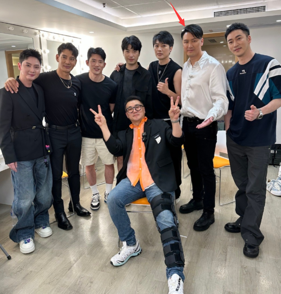 《加油好男儿》重聚!马天宇柏栩栩依旧帅气,巫迪文胖到认不出