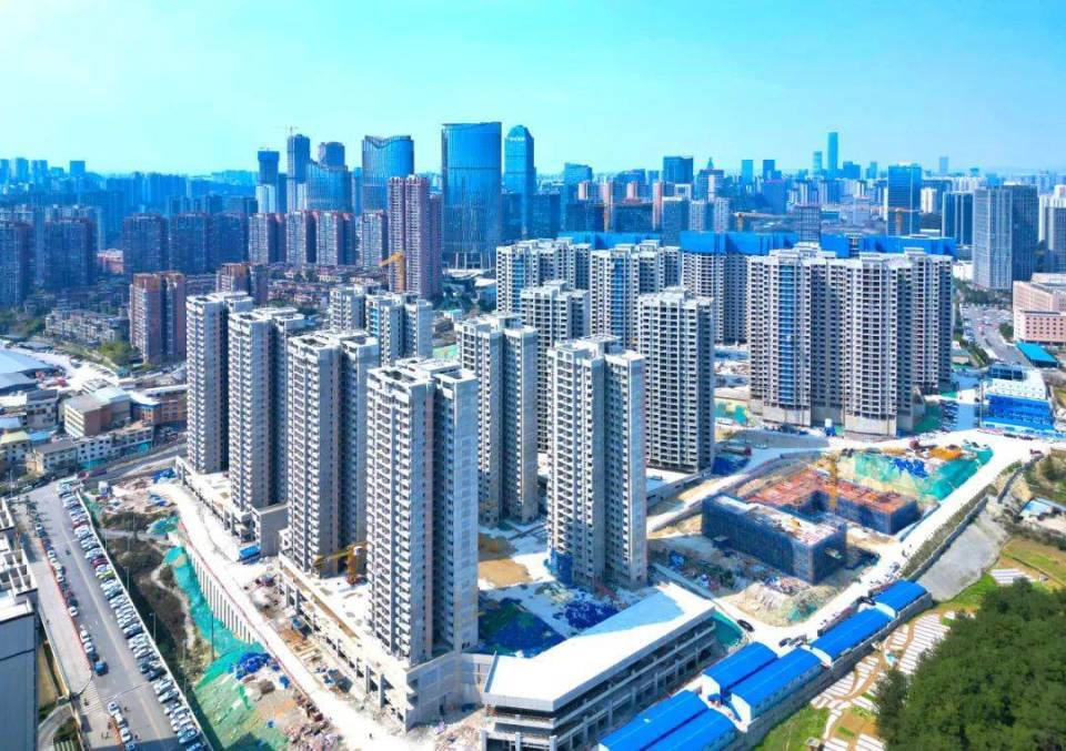 内行人预测：未来三年，这4类房子大概率继续升值，很多人不知情_腾讯新闻