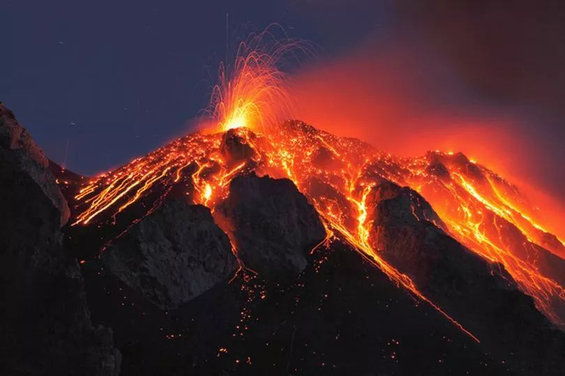 地震频发,温泉冒泡,美国超级火山即将喷发?专家详解