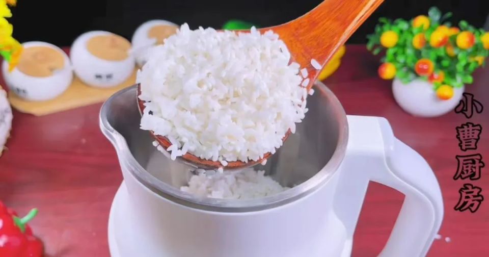 1碗大米,2把糯米粉,简单3步,随手一做,健脾养胃,软糯q弹_腾讯新闻