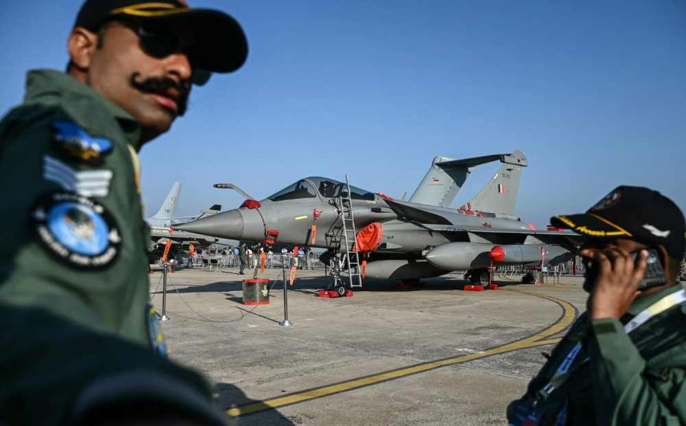 ��ʯ��ó�׺��ٴα����վ� ӡ�ȿվ�ȫ�߶϶�