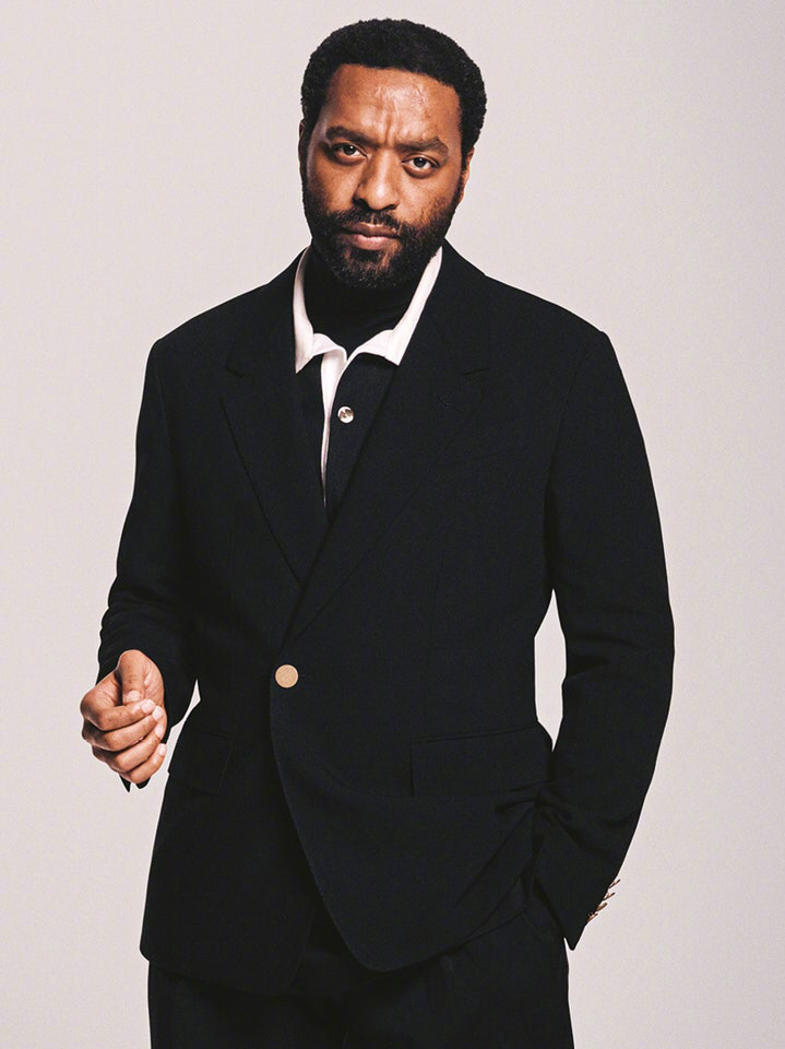 "寡姐"斯嘉丽·约翰逊首当导演 将执导剧情影片《了