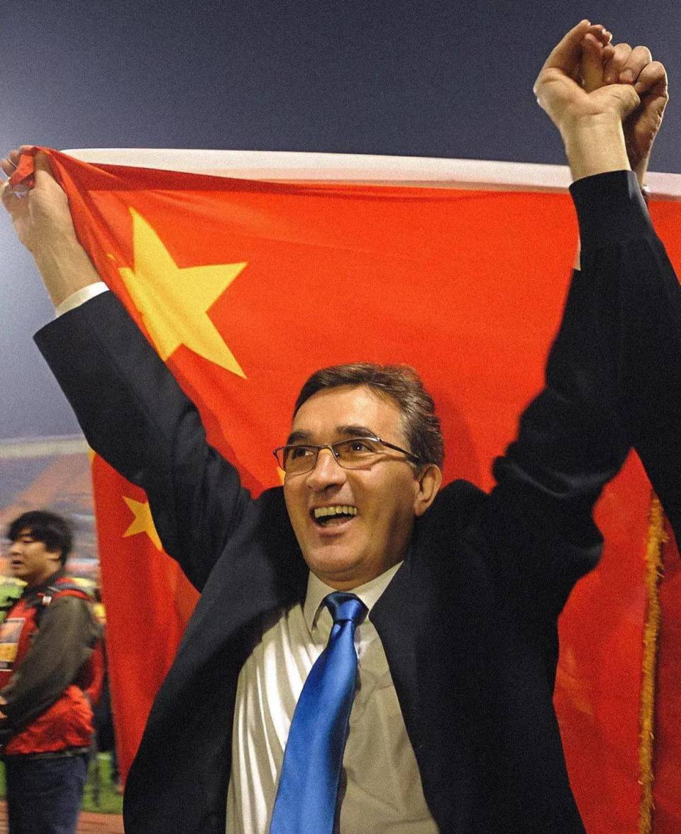 70岁国足新帅上任后首次发声充满挑战但有信心带队获更多胜利