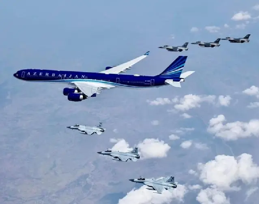 总统亲自参观战斗机,传阿塞拜疆采购"枭龙",或许不是空穴来风