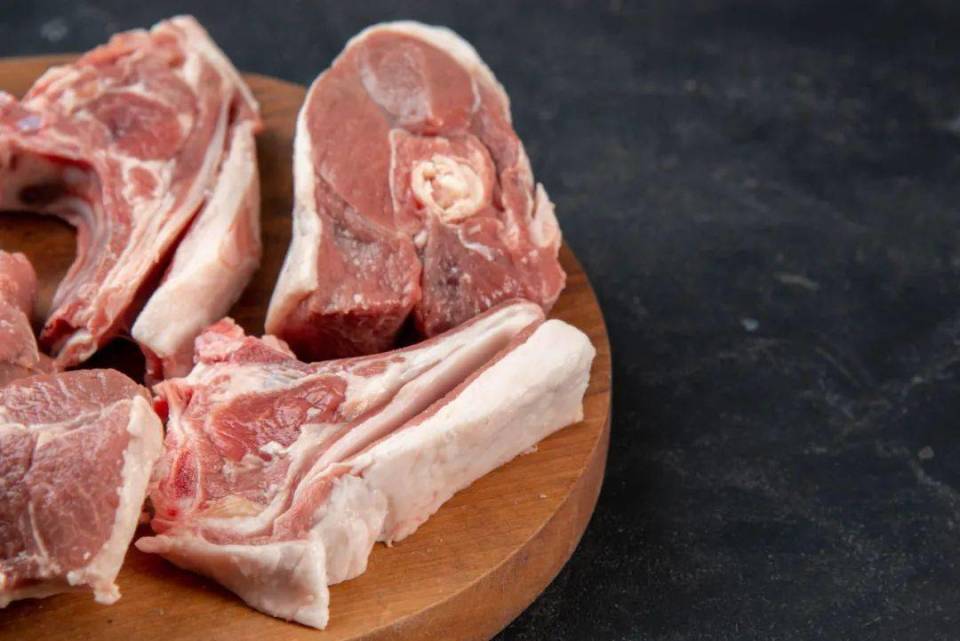 猪肉中的神秘部分:淋巴肉,为何不能吃?这些风险你知道吗?