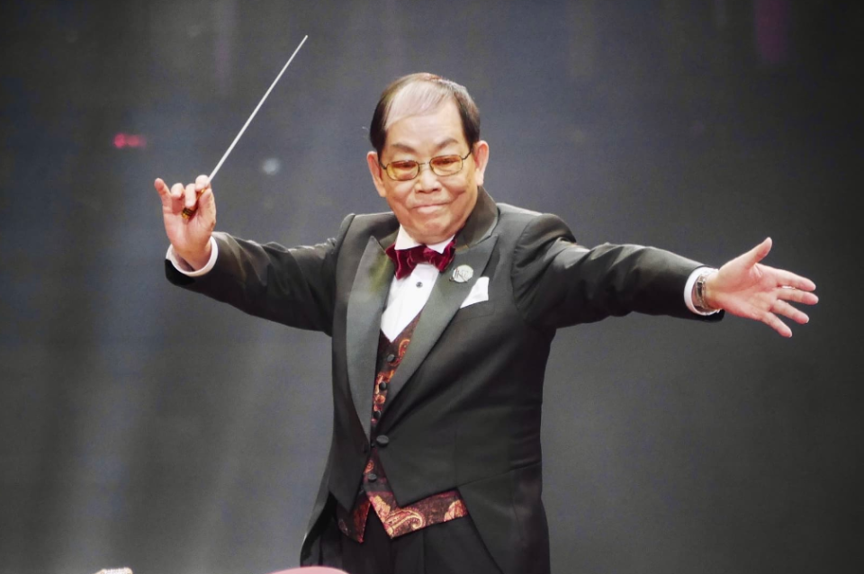 《开心鬼》系列片中的插曲,有不少是出自顾嘉辉先生之手,他与黄霑齐名