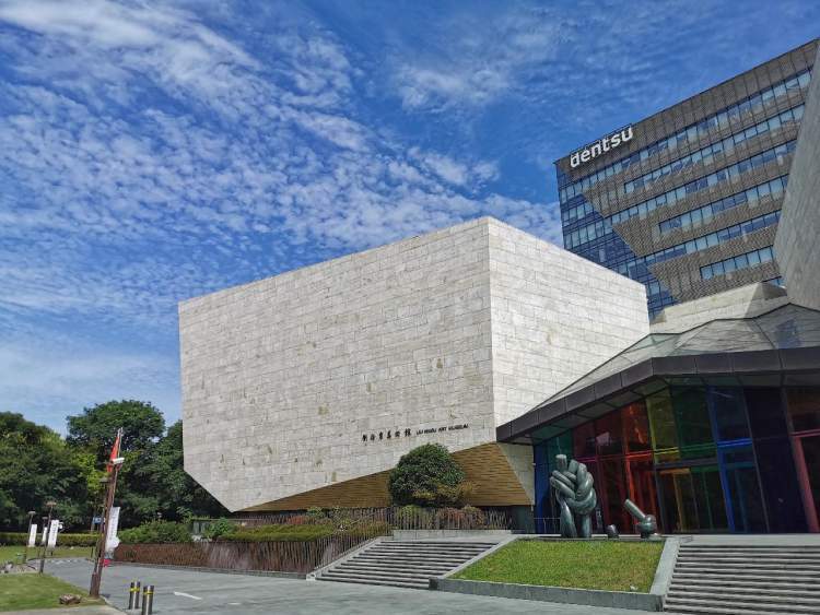 上海油画雕塑院联合主办的"从上海出发——百年中国油画掠影"正式于