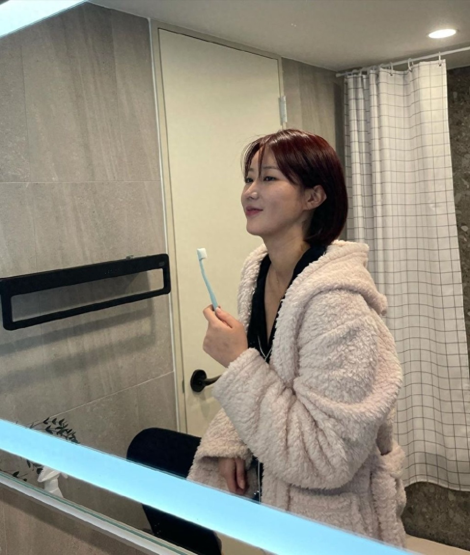 林秀香公开与车银优的吻戏,拍了6个小时,"我的嘴唇越来越肿"_腾讯新闻