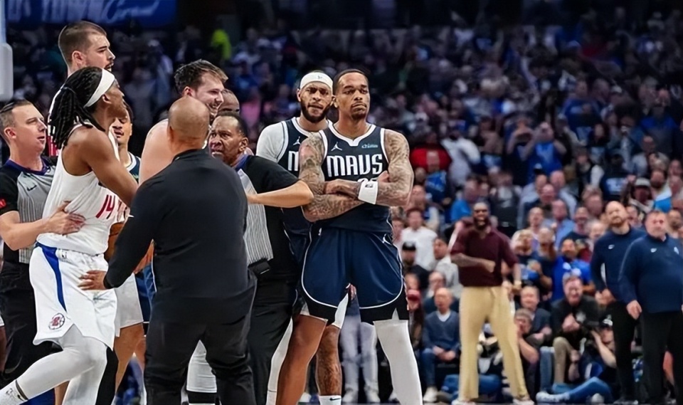 选秀大年?19届nba选秀前十重排:pj华盛顿难进前十,锡安稳居状元