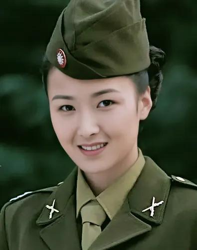 《勇者无敌》里的刘芳侠;《马鸣风萧萧》里的郭彩绫;《半路夫妻》里的