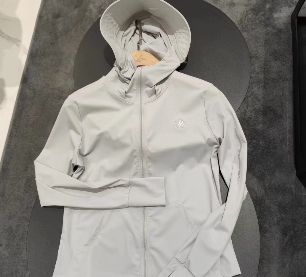 波司登防晒衣撑不过一个夏天