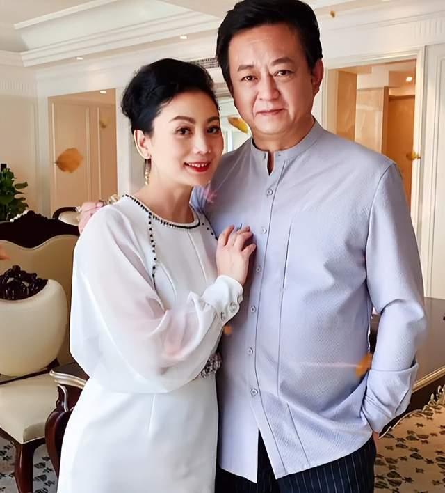 这段时间娱乐圈依旧有不少艺人先后中招,这两日岳云鹏,管纫姿,张峻宁