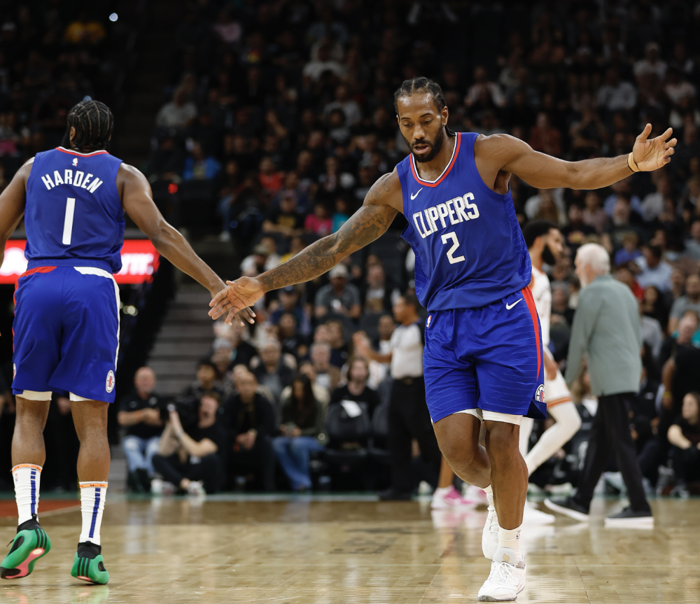 快船四巨头终回正轨合砍72分打爆对手双mvp送16助盘活全队