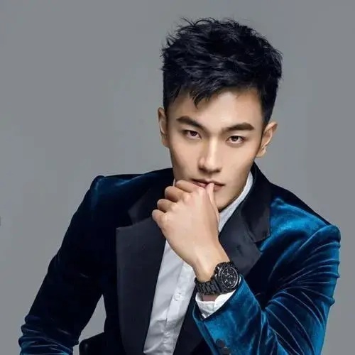 演员吴旭东确诊恶性肿瘤,面临锯腿骨保命,好消息:手术很成功!