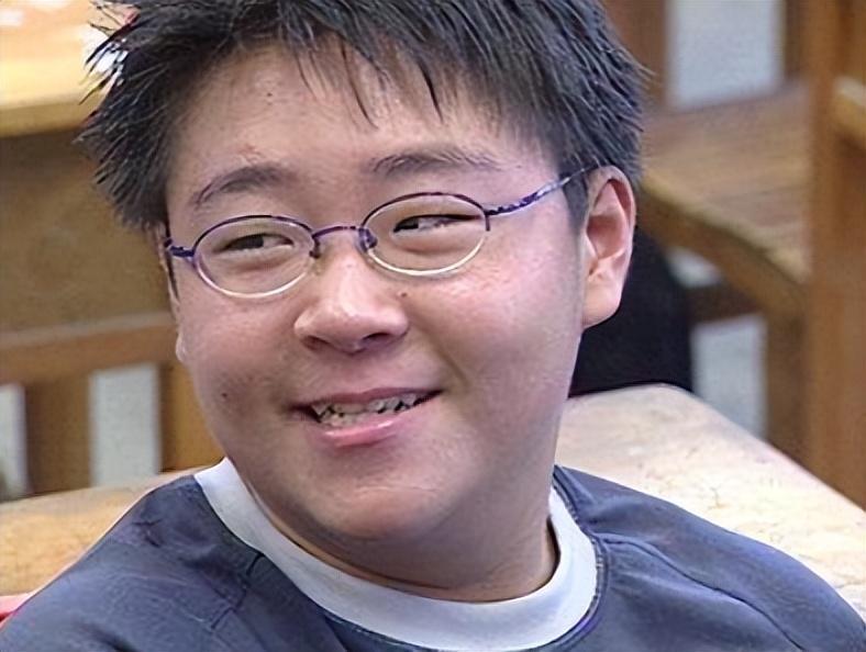官方通报郝劭文女儿被霸凌不成立,网友质疑其为带货炒作