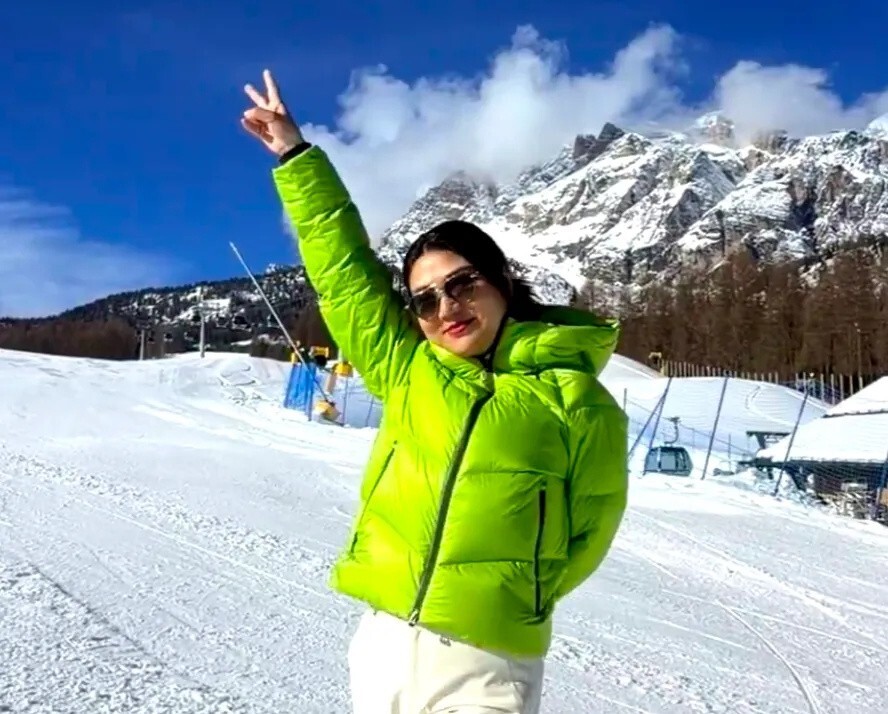 楊天真分享事故配美照被罵！和對待張雨綺區別大，懶理罵聲繼續曬 - 