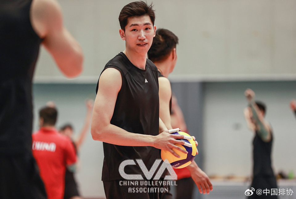 中国男排将与韩国男排进行3场热身赛 江川,张景胤领衔19人参赛