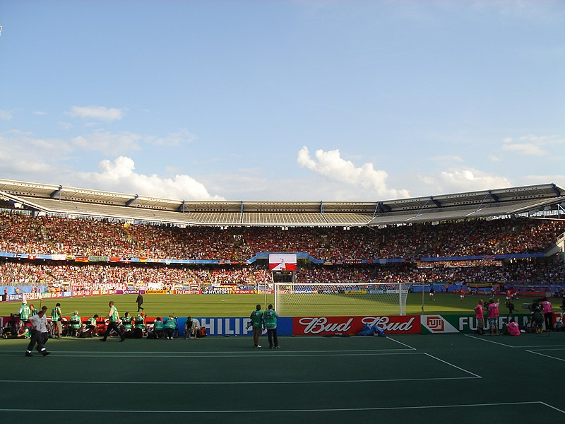 这三座城市分别是斯图加特,杜塞尔多夫和纽伦堡.