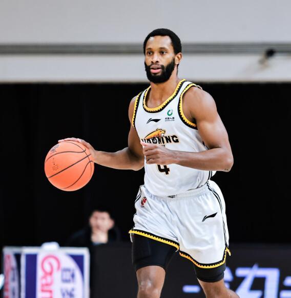 辽宁外援弗格过去多惨场均27分那一年合同仅17万美元