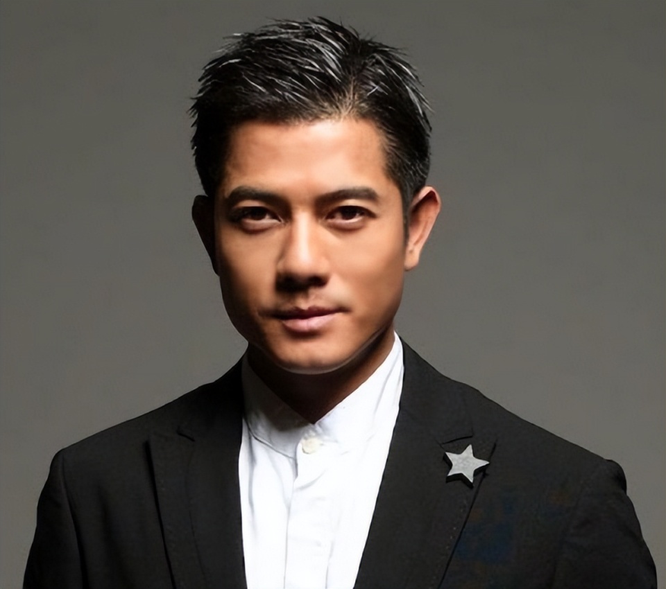 从40岁开始,郭富城就决定不再只靠颜值吃饭啦,他要努力提升自己的演技