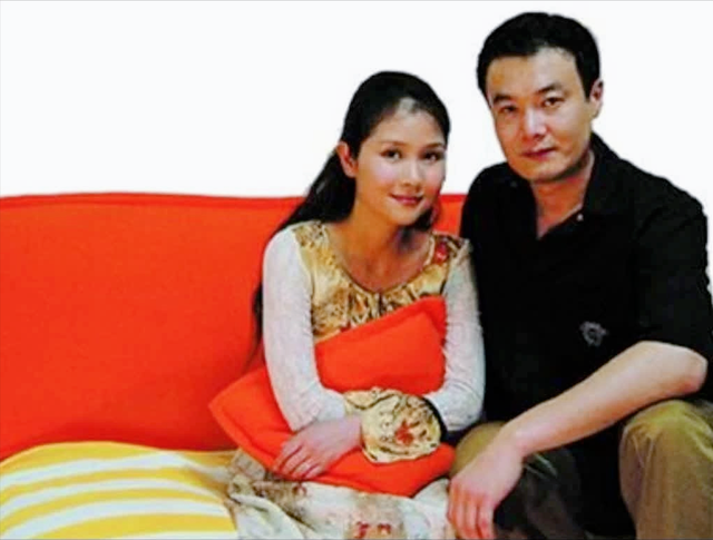 孙松与妻子侯继林合影我认识你,永远记得你,那时候你还年轻,人人都说