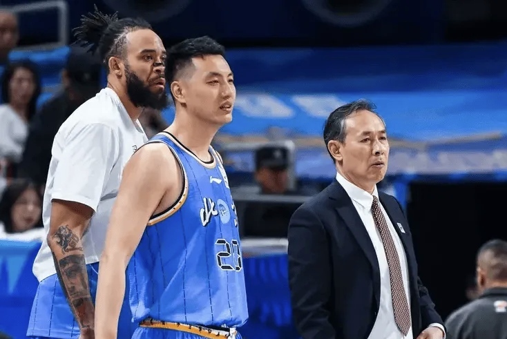 11分鐘4失誤！麥基職業態度堪憂，許利民真不會用，CBA大殺器成笑話 - 