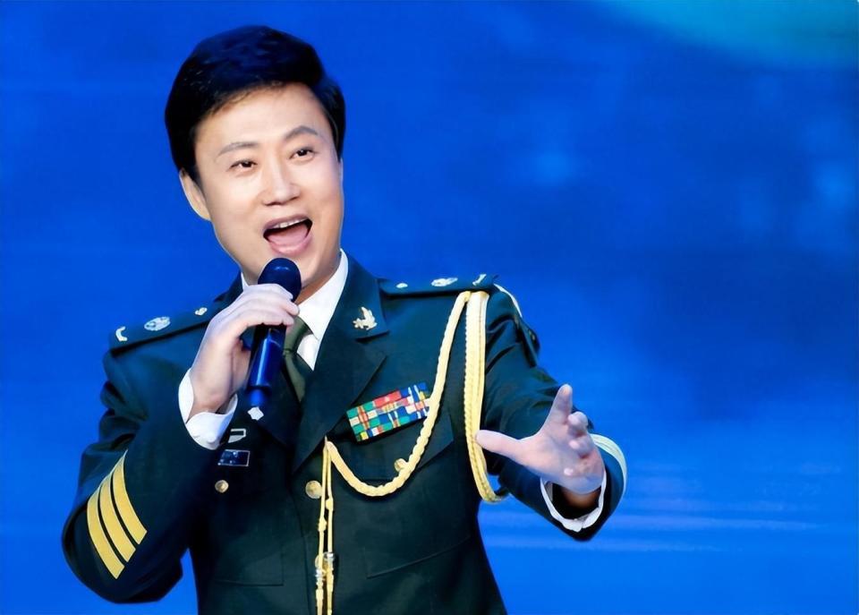 耿为华:被小14岁粉丝倒追2年,婚后11年却惨遭抛弃,53岁成果农