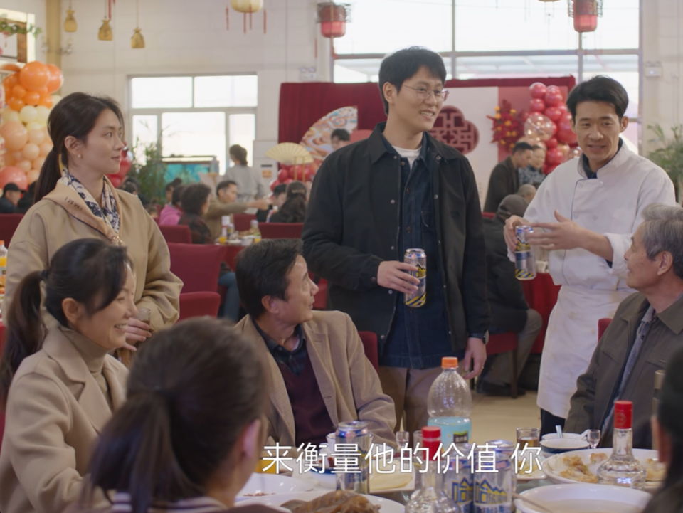 《凡人歌》结局:沈磊混成乞丐,回老家啃老,最终变成一个废人