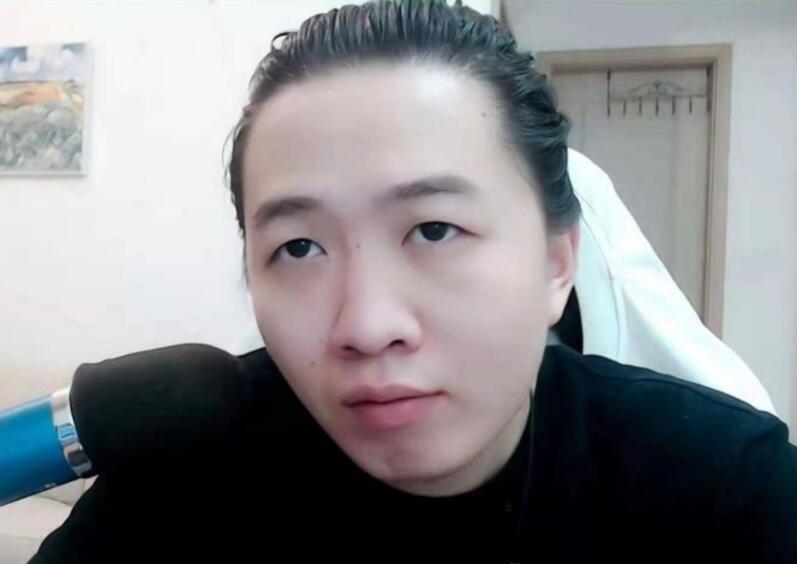 吕德华被官方针对一夜之间被扣42分直接找官方讨要说法