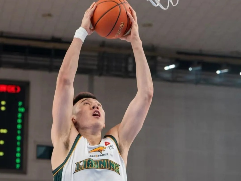 遼寧不敵吉林！趙繼偉14中1莫蘭德9+9 姜偉澤21+5+5導演爆冷 - 