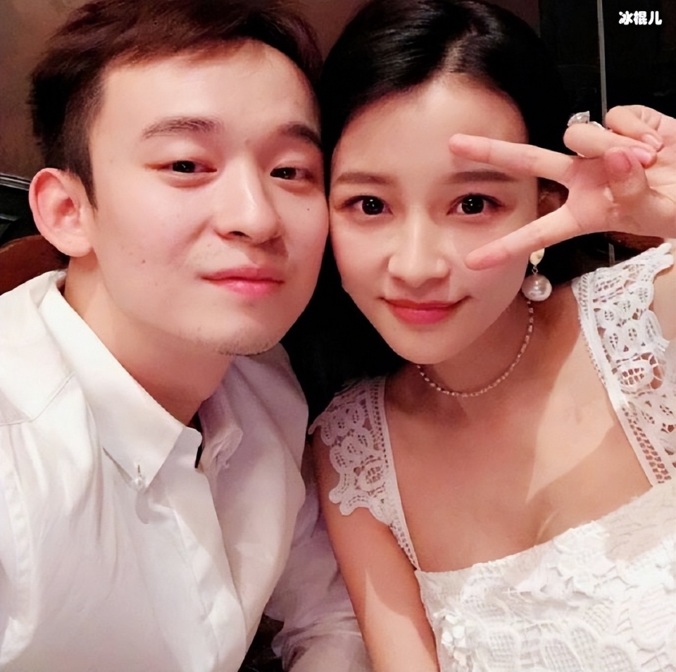 李芮溪也谈弟弟?姐弟恋女星现状:有人疑去父留子,有人仍力捧男友