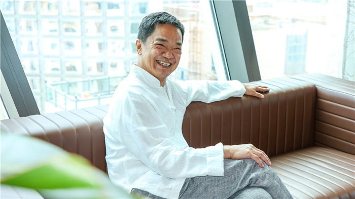 64��������Ա�ƹ��� ��񶨾��ڵ� ż�������Ϸ����ճ�����