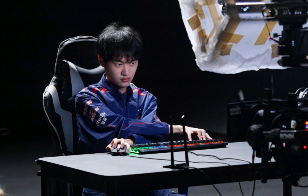 knight放话:jdg今年s赛夺冠,就是历史第2战队!仅次于skt_腾讯新闻