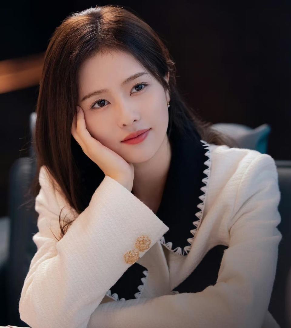 《以爱为营》被嘲难看,王鹤棣白鹿不扛剧,现偶为何难出爆款?