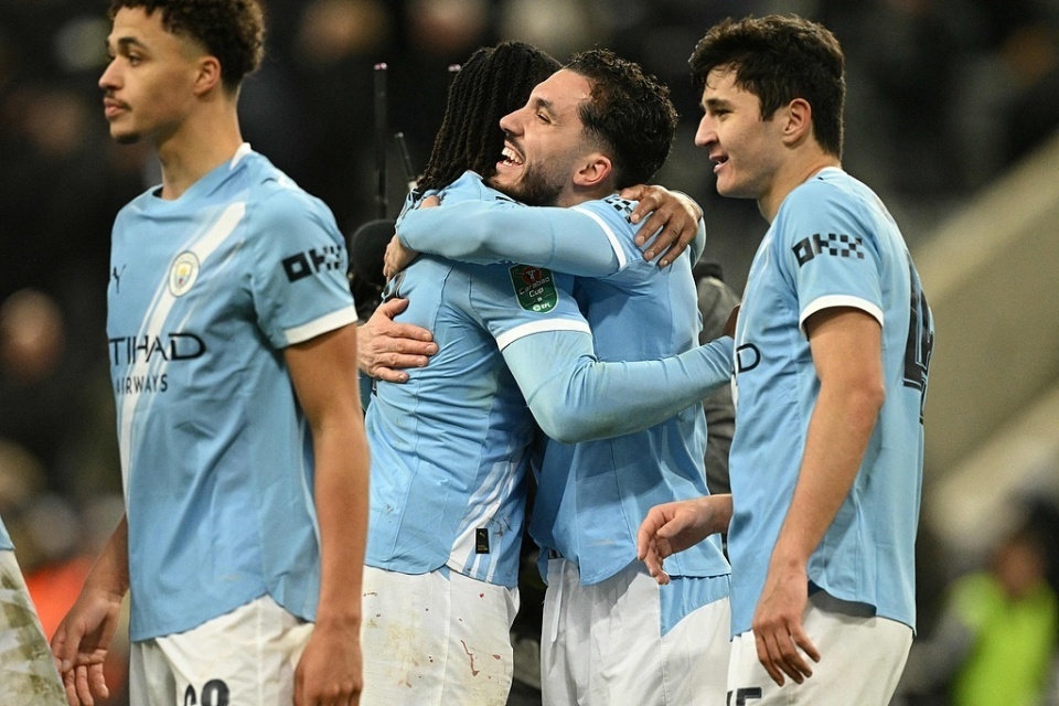 超值？6500萬鎊新援帶飛曼城！加盟前2場造3球+蟬聯MVP，創17年神跡 - 