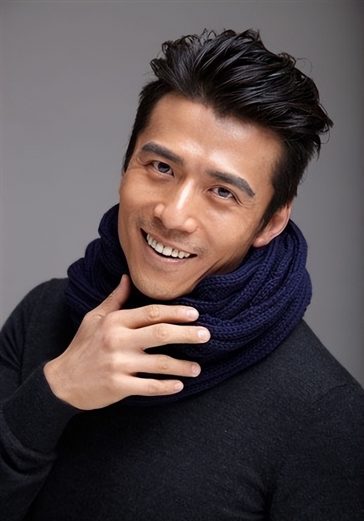 而最劲爆的就当属唐文龙曾被质疑性取向问题,曾与刘永健传出过hehe情