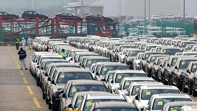 在中国卖不动的车，在海外“嘎嘎乱杀”