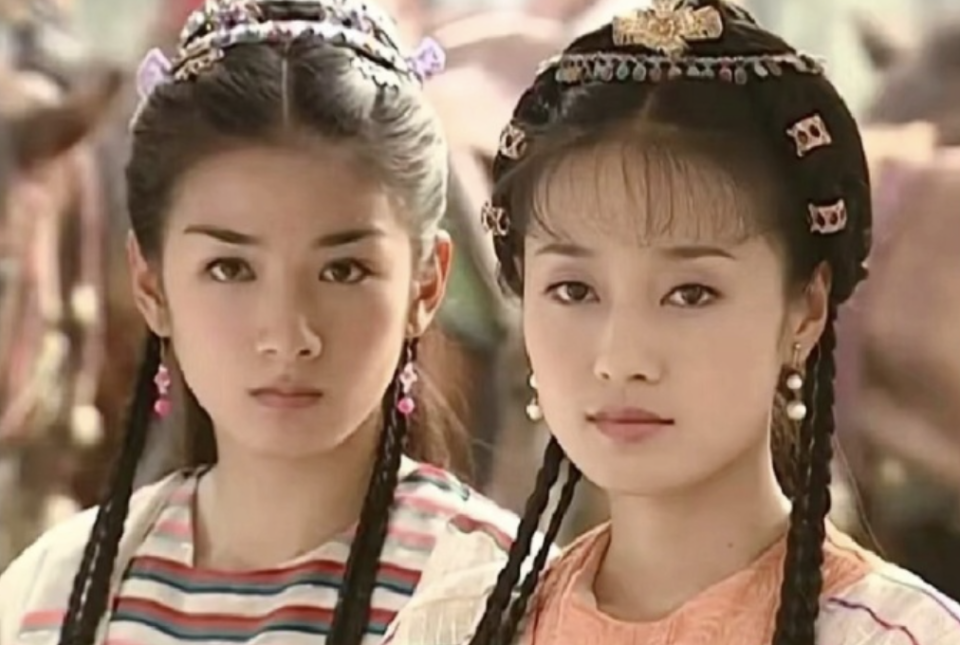 53岁李英爱,46岁黄奕生图曝光,仅相差7岁,谁是科技