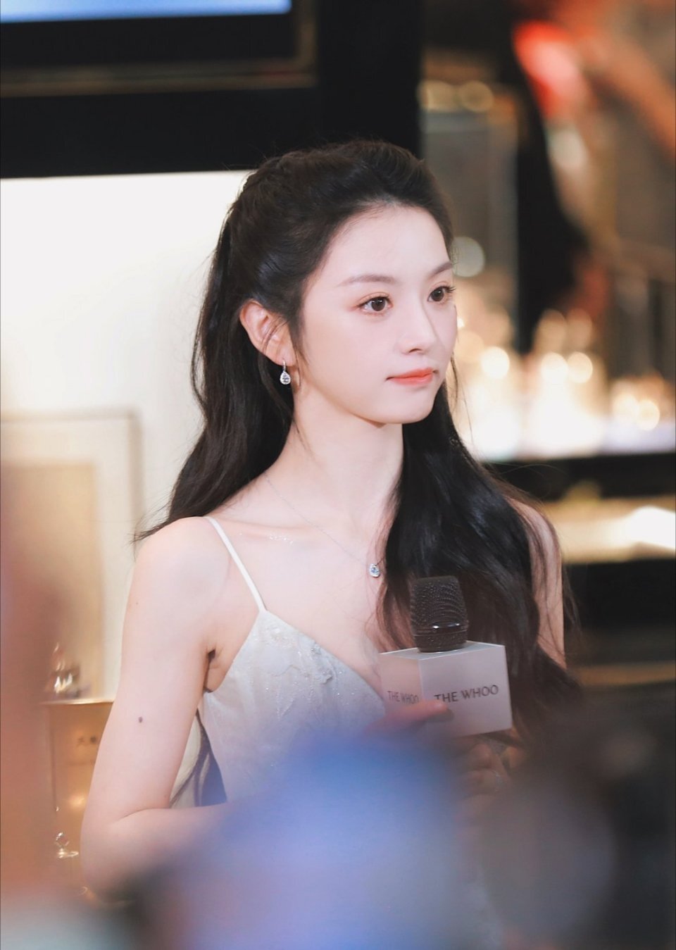 甜妹田曦薇大变形象,参加活动惊艳众人,出道6年参演14部剧