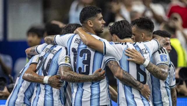 世界杯：提前出线！阿根廷2-0奥地利，历史射手王纪录两度被刷新