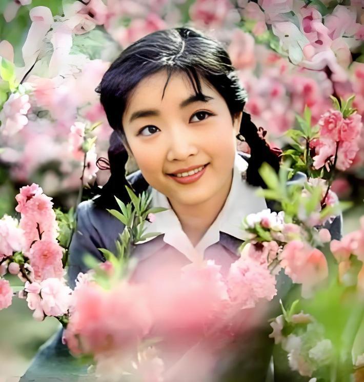 揭秘《青春万岁》幕后故事，两大美女争演杨蔷云，张闽演郑波也属意外_腾讯新闻