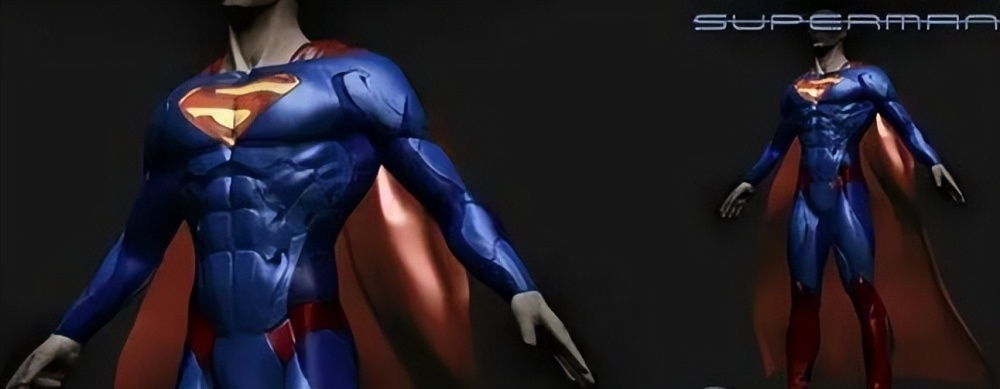 里面的超人战衣也是紧跟时代,没有红内裤,反而很有金属质感.