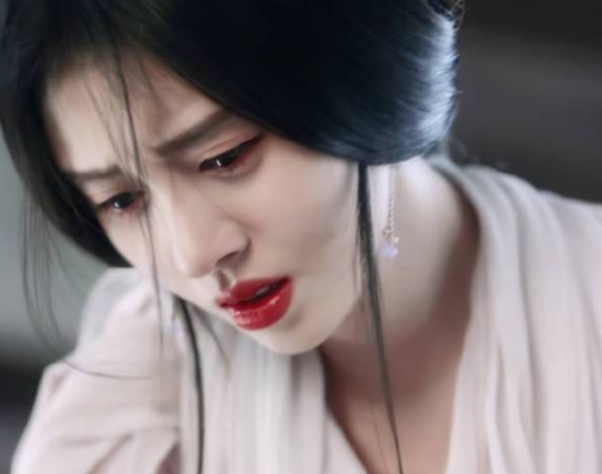 《花间令》鞠婧祎演技有问题吗?原来《红楼梦》导演说的是真的