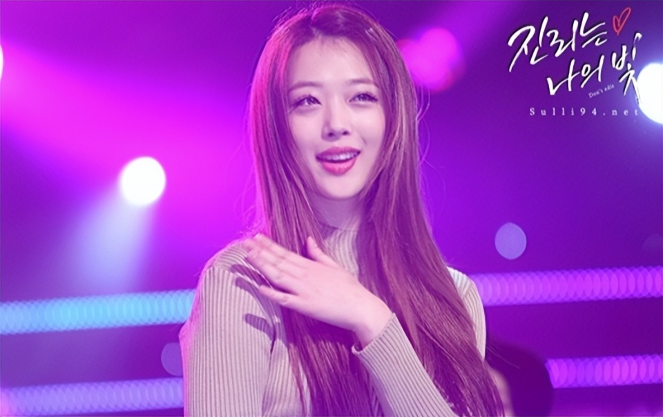 崔雪莉生前采访曝光谈韩国娱乐圈秘密被告知自己是一件产品