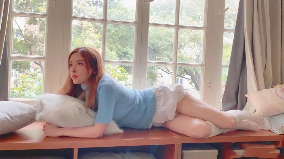 rita自爆择偶标准长相收入都不重要不能接受吧唧的习惯